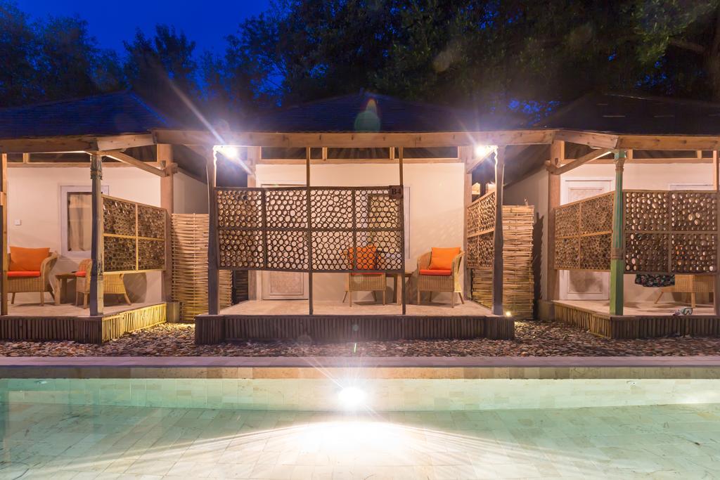 גילי מנו Avia Villa Resort מראה חיצוני תמונה
